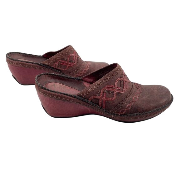Clarks Artisan Collection Red Distressed Leather Wedge Clogs Shoes Womens 9M - Picture 3 of 9